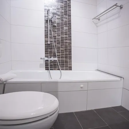 Welcome In - Kleine Auszeit - Zentrum Von Mit Balkon *